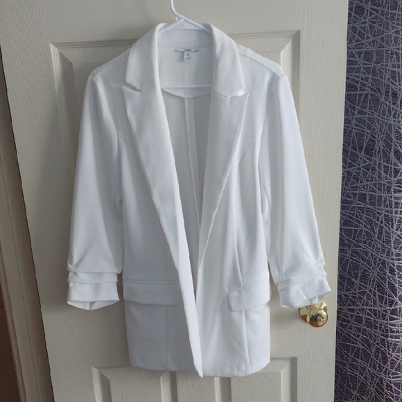 Bar III Jackets & Blazers - Bar III Classic White Women's Blazer
